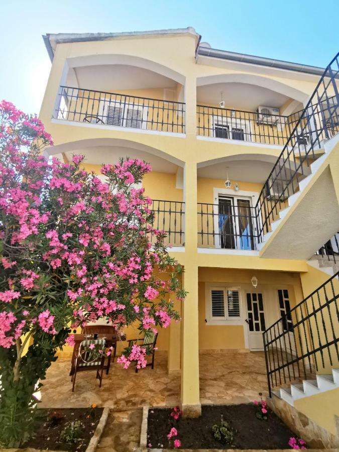 Apartmán Green Garden Vodice Exteriér fotografie